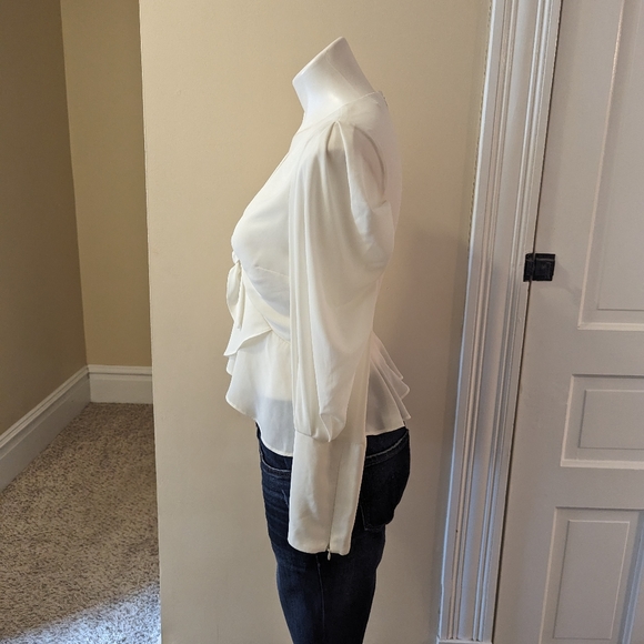 Whisper cream long sleeve low cut top with tie size S - Picture 2 of 7